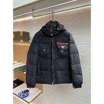 프라다 남자 패딩