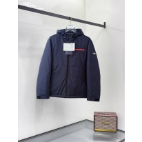 프라다 남자 패딩