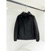 프라다 남자 패딩