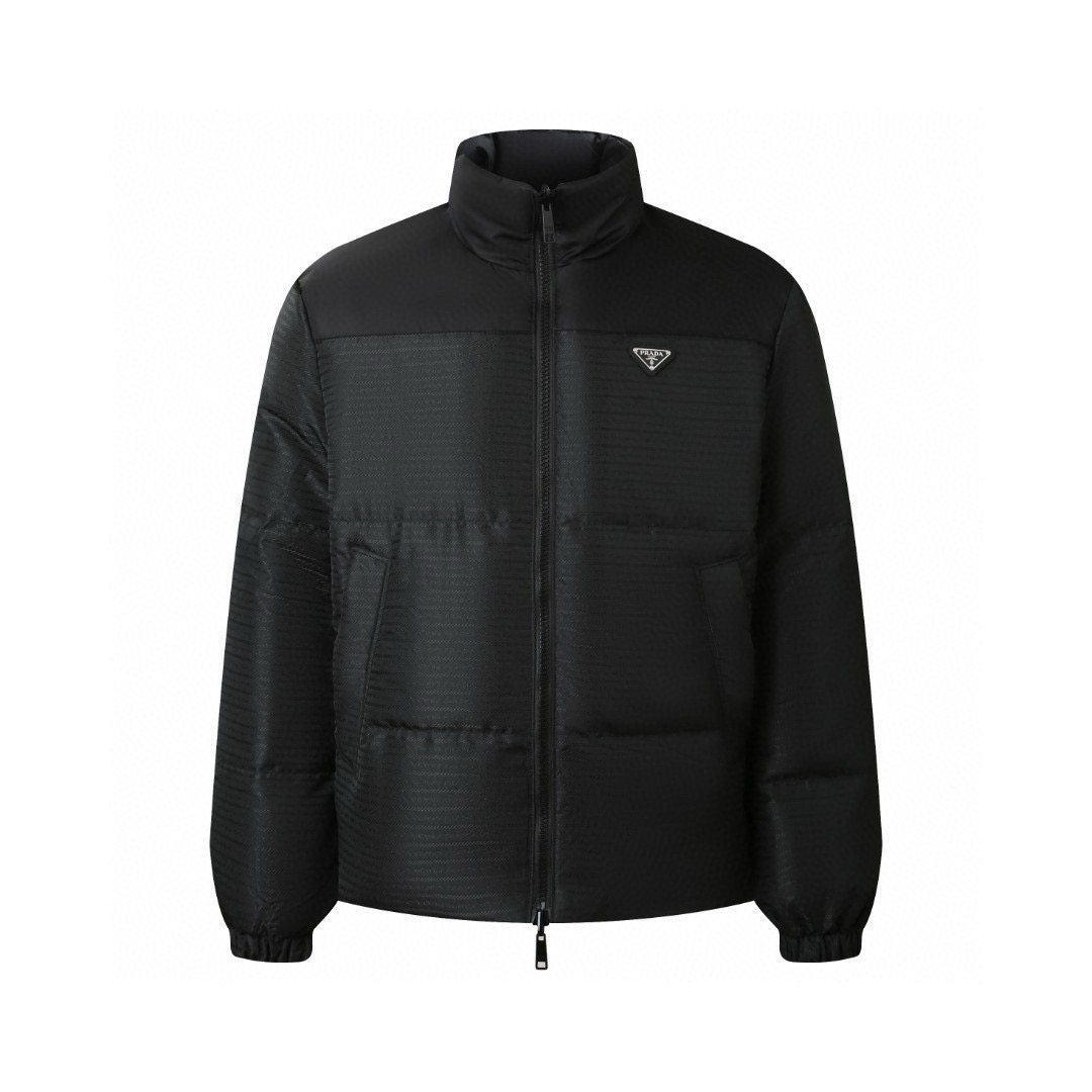 프라다 남자 패딩