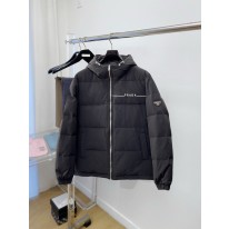 프라다 남자 패딩