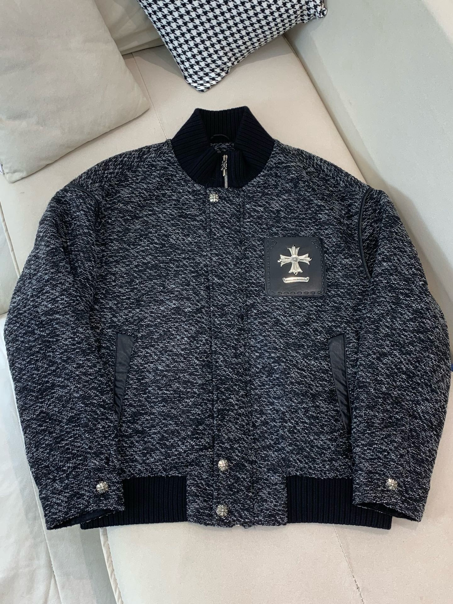 크롬하츠 남자 패딩