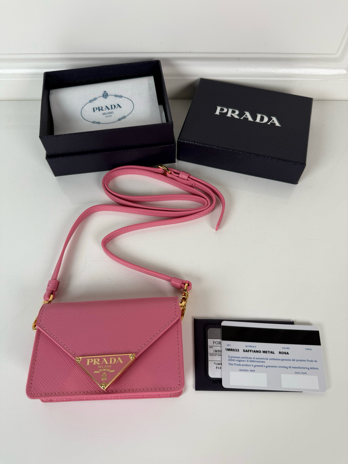 프라다 1MR033 여자 장지갑