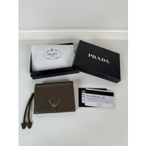 프라다 1M0204 여자 반지갑