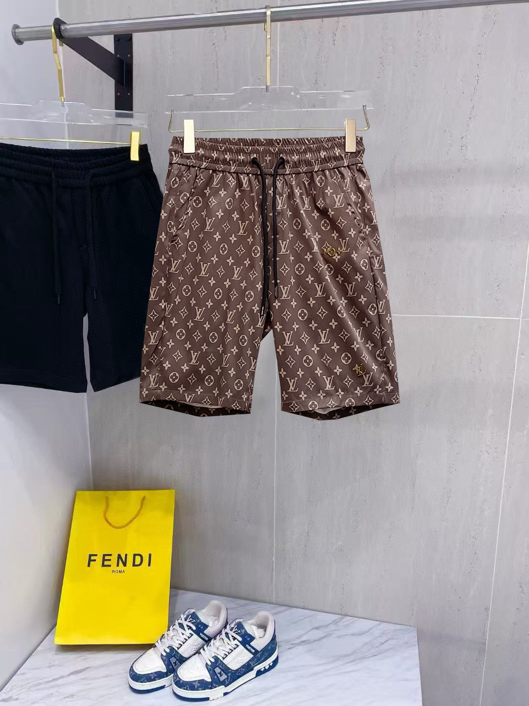 루이비통 남자 반바지