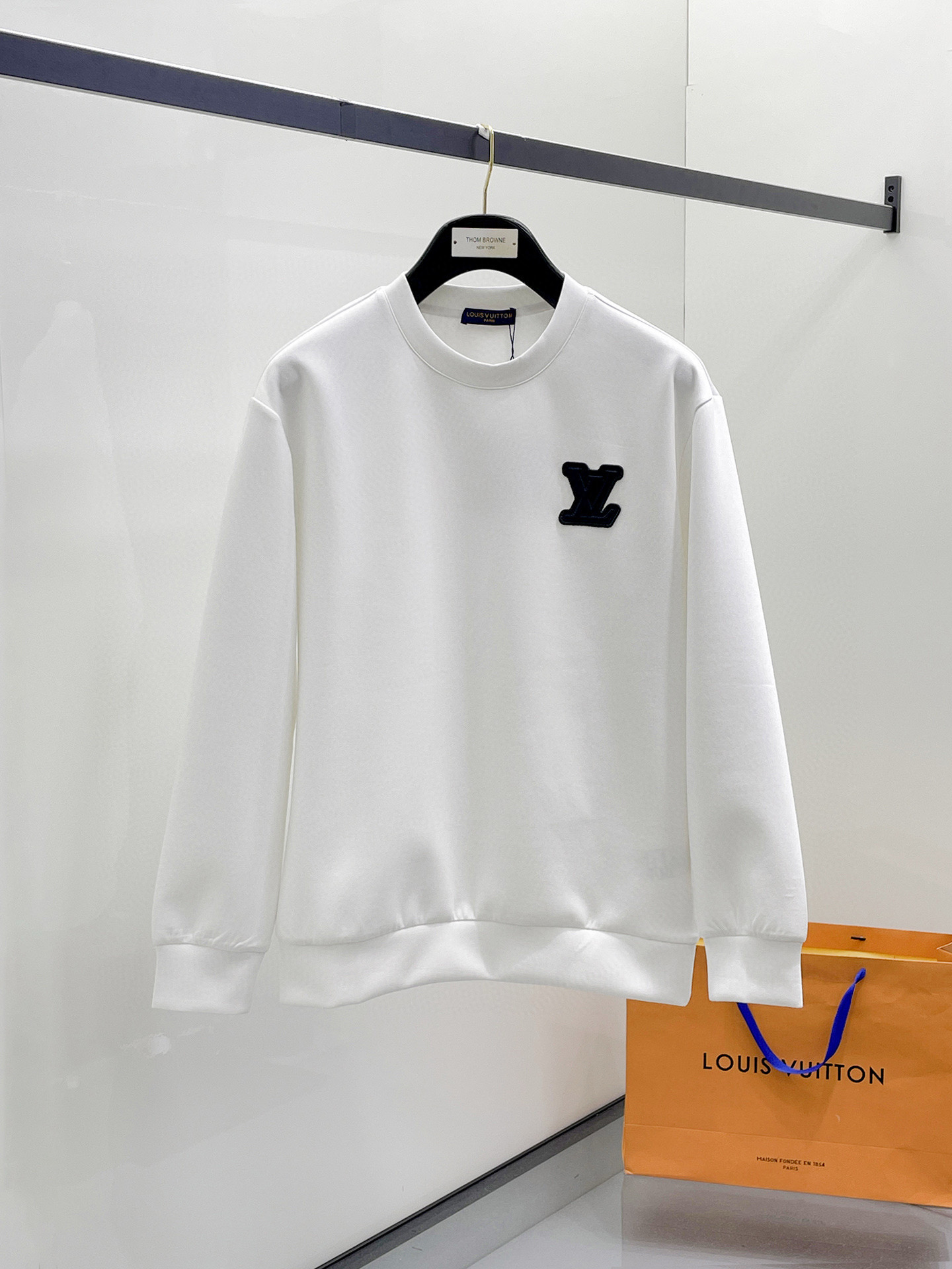 루이비통 2컬러 남자 맨투맨 후드티