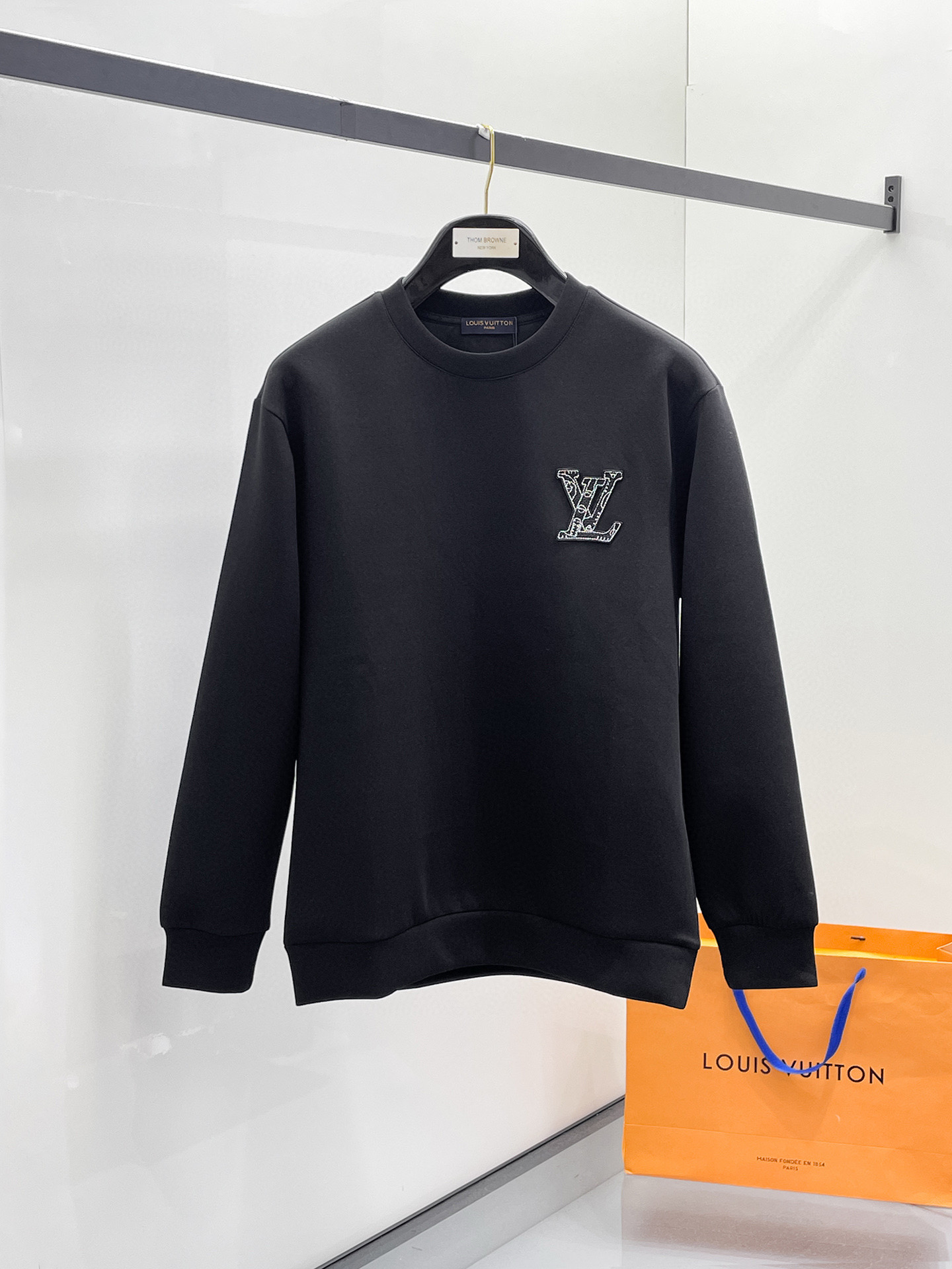 루이비통 2컬러 남자 맨투맨 후드티