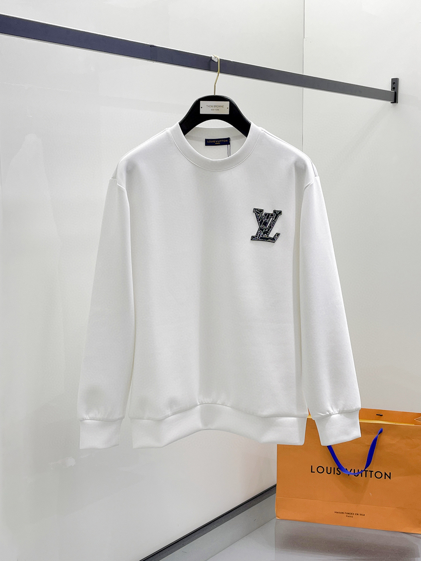 루이비통 2컬러 남자 맨투맨 후드티