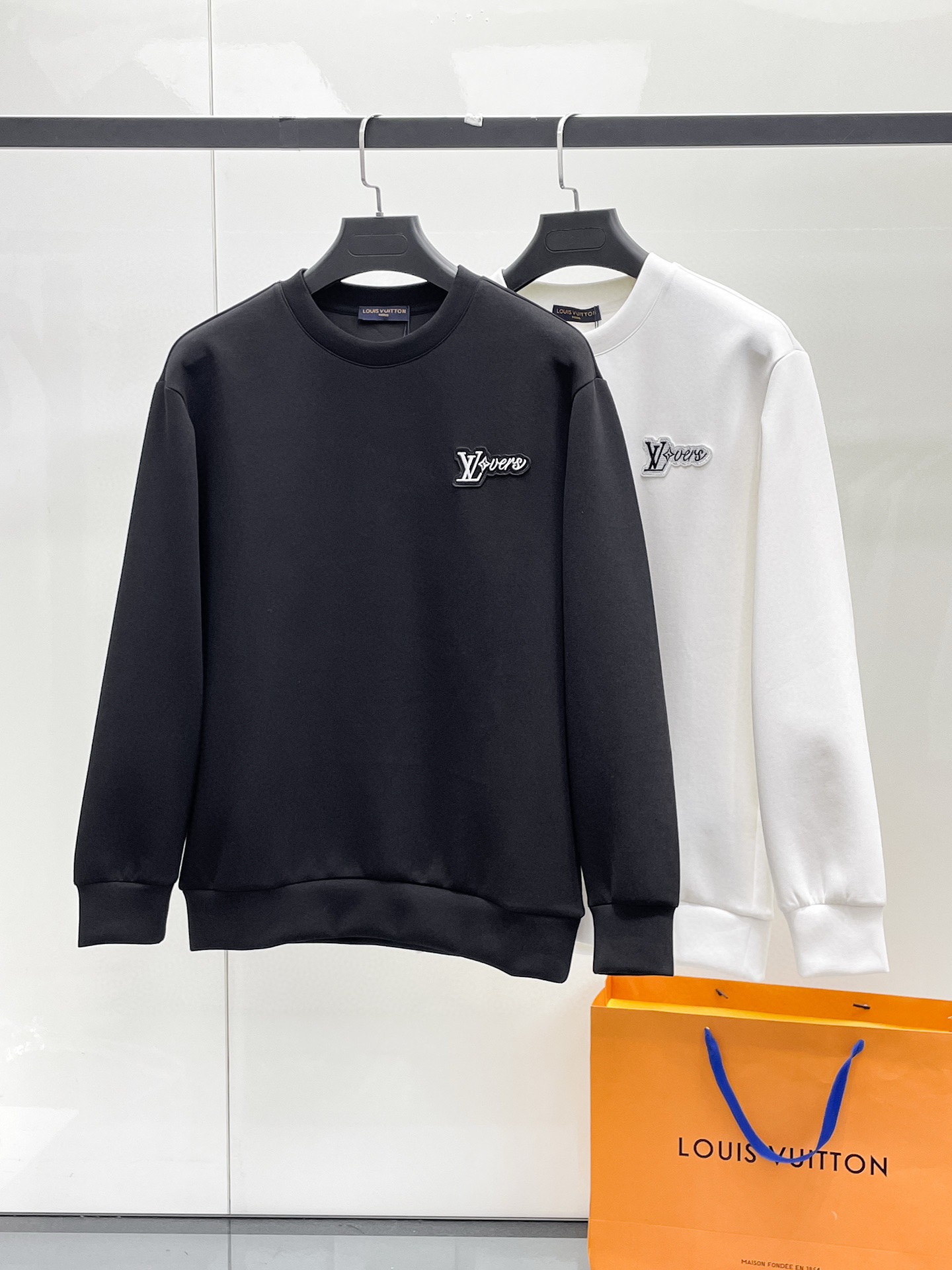 루이비통 2컬러 남자 맨투맨 후드티