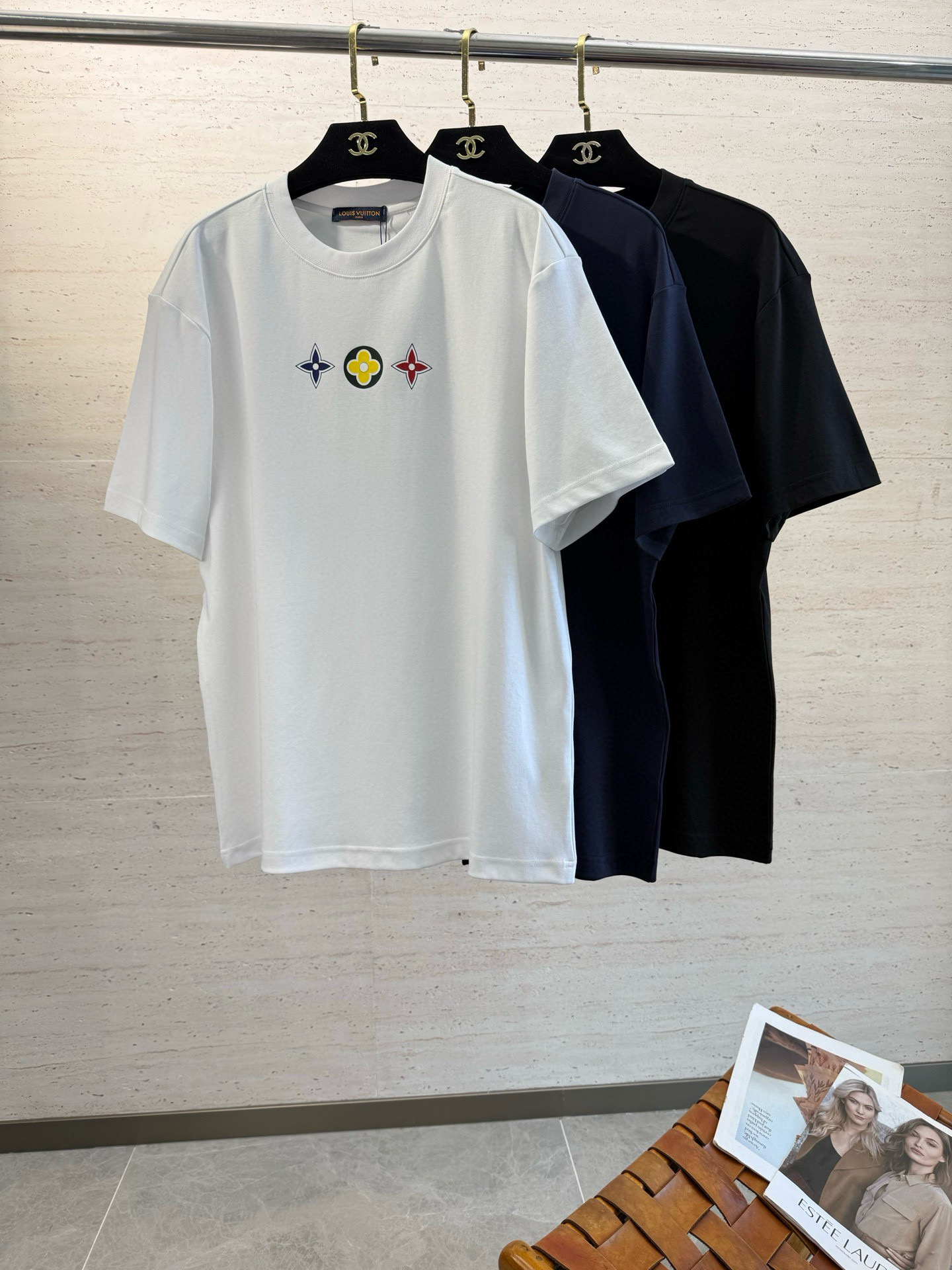 루이비통 2컬러 남자 반팔티