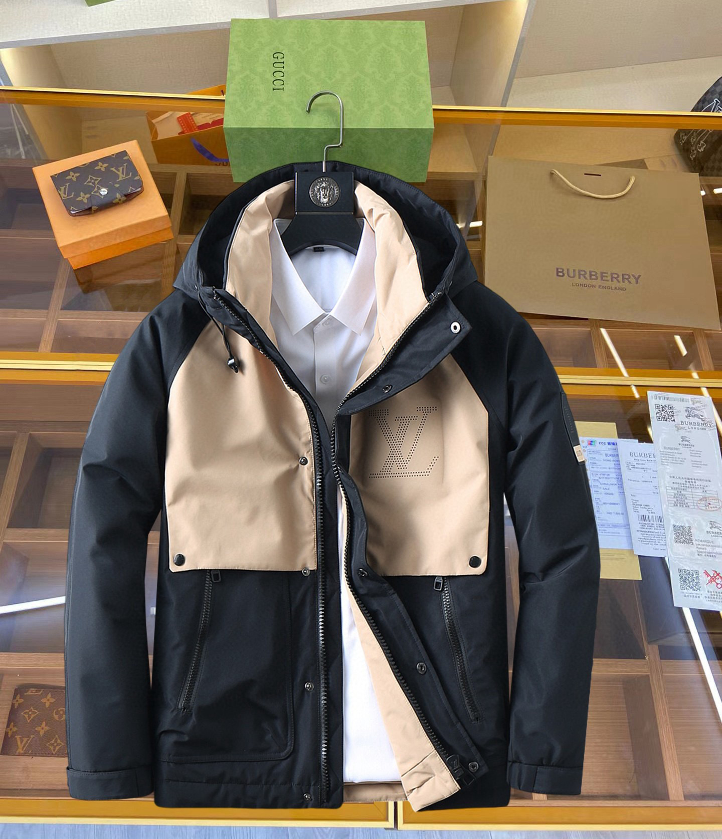 루이비통 남자 패딩