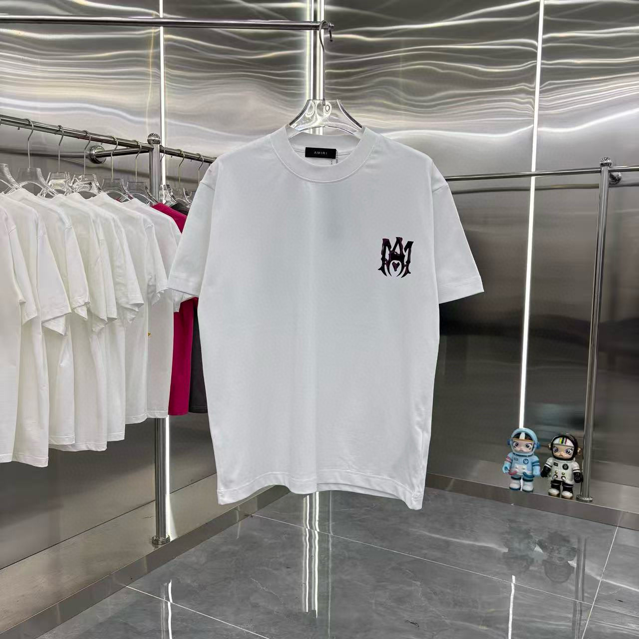 아미 아미리 남자 반팔티